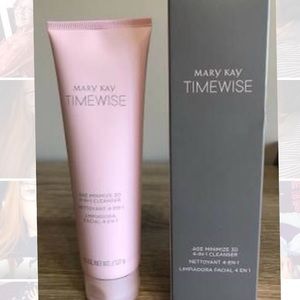 ‼️SOLD‼️Mary Kay Age Minimize 4-in-1 cleanser 4.5